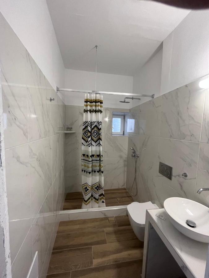 Firaxenia Rooms Eksteriør billede