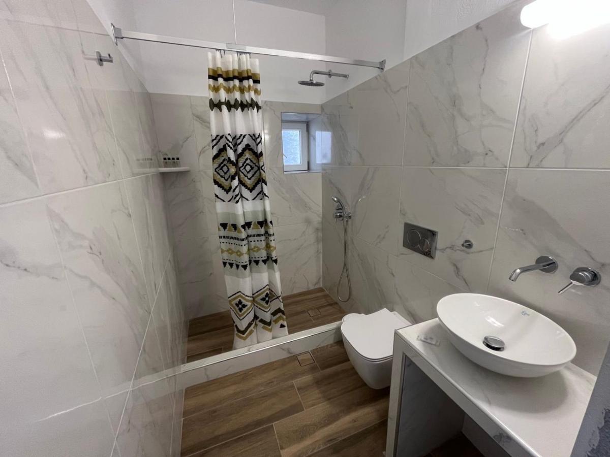 Firaxenia Rooms Eksteriør billede